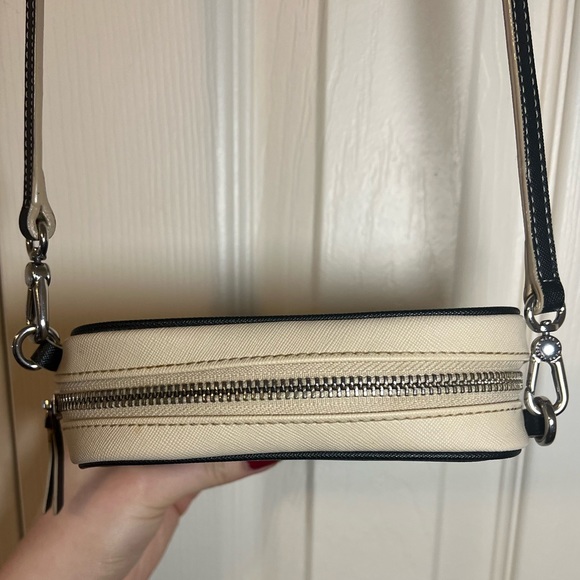 Marc by Marc Jacob’s mini bag -black and cream - Picture 6 of 9